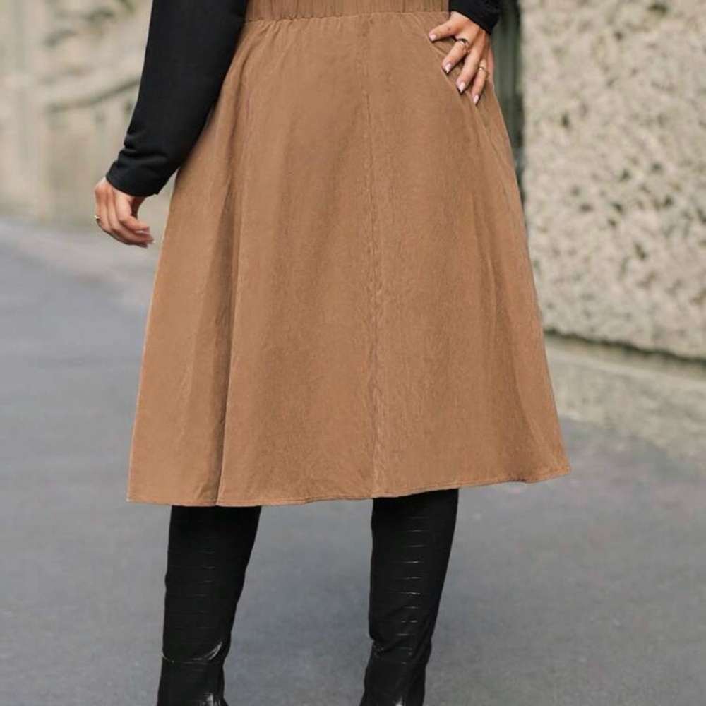 Versatile A-Line Midi Skirt in Camel Brown - Picture 2 of 7